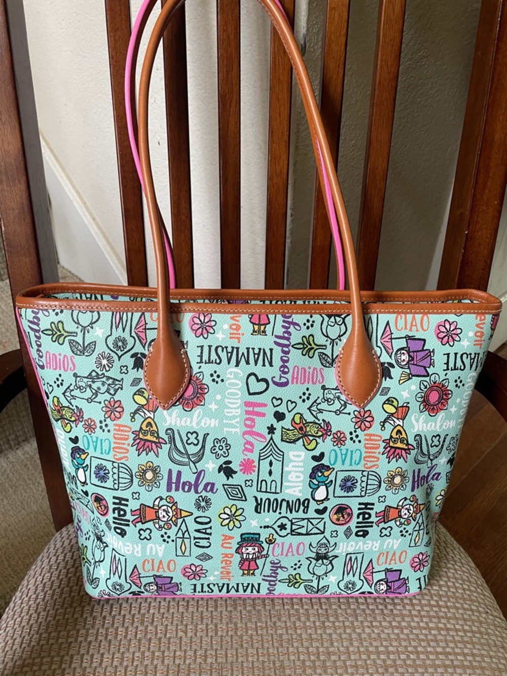 Disney Dooney & Bourke It's a Small World Mint Multi-Color Print Tote - Picture 2 of 6